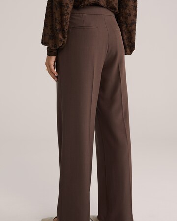Wide leg Pantaloni con pieghe di WE Fashion in marrone