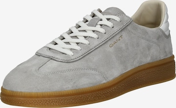 Baskets basses GANT en gris : devant