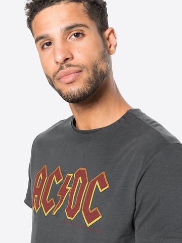 AMPLIFIED Regular fit T-shirt 'ACDC' i grå