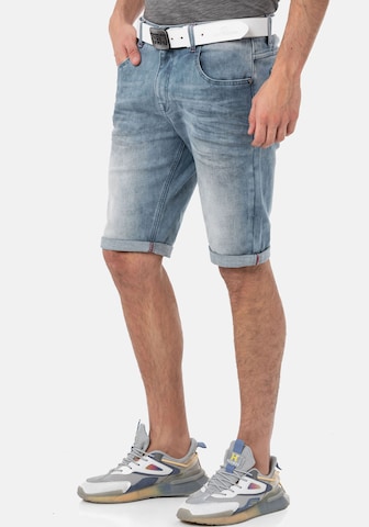 CIPO & BAXX Regular Shorts in Blau