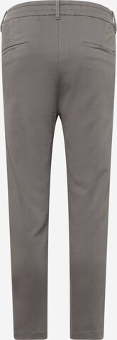 DRYKORN - Tapered Pantalón plisado 'CHASY' en gris