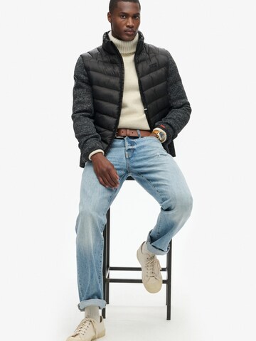 Superdry Tussenjas in Zwart