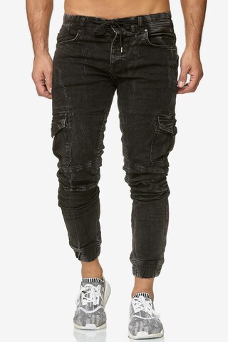 Redbridge Tapered Jeanshose in Schwarz: predná strana