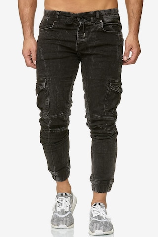 Redbridge Tapered Jeans in Black: front