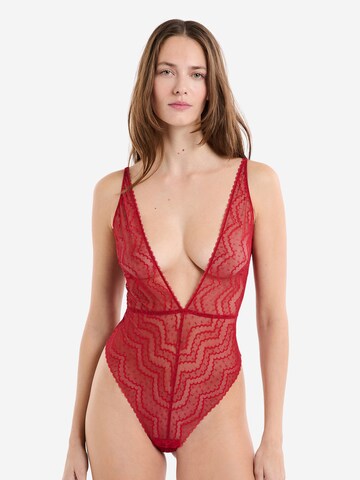 Body di ETAM in rosso: frontale