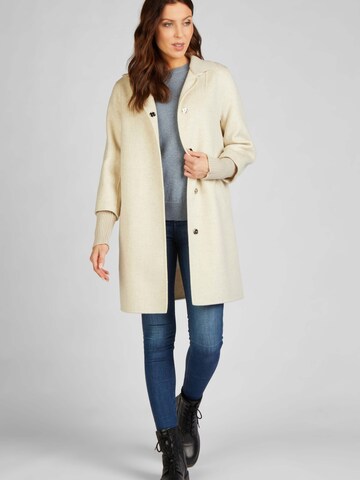 Funk since 1776 Between-Seasons Coat in Beige