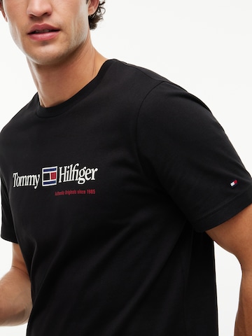 TOMMY HILFIGER Тениска 'Brand Love' в черно