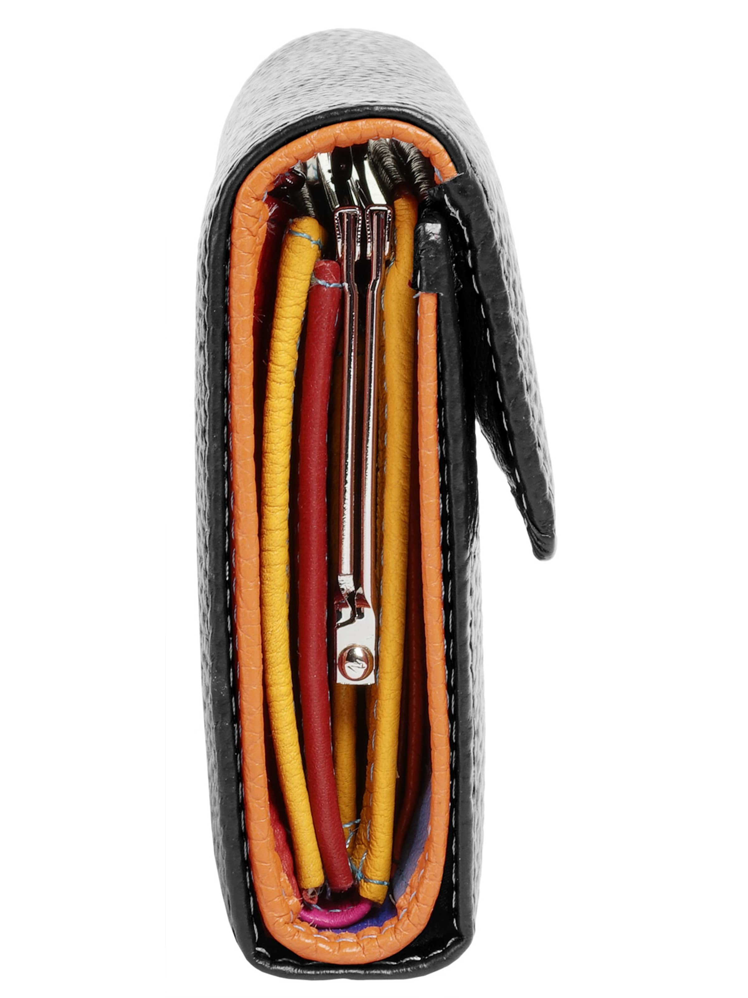 Samantha Look Wallet in Black