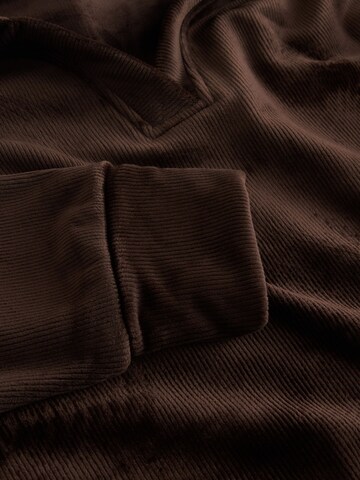 Next Tréning póló - barna