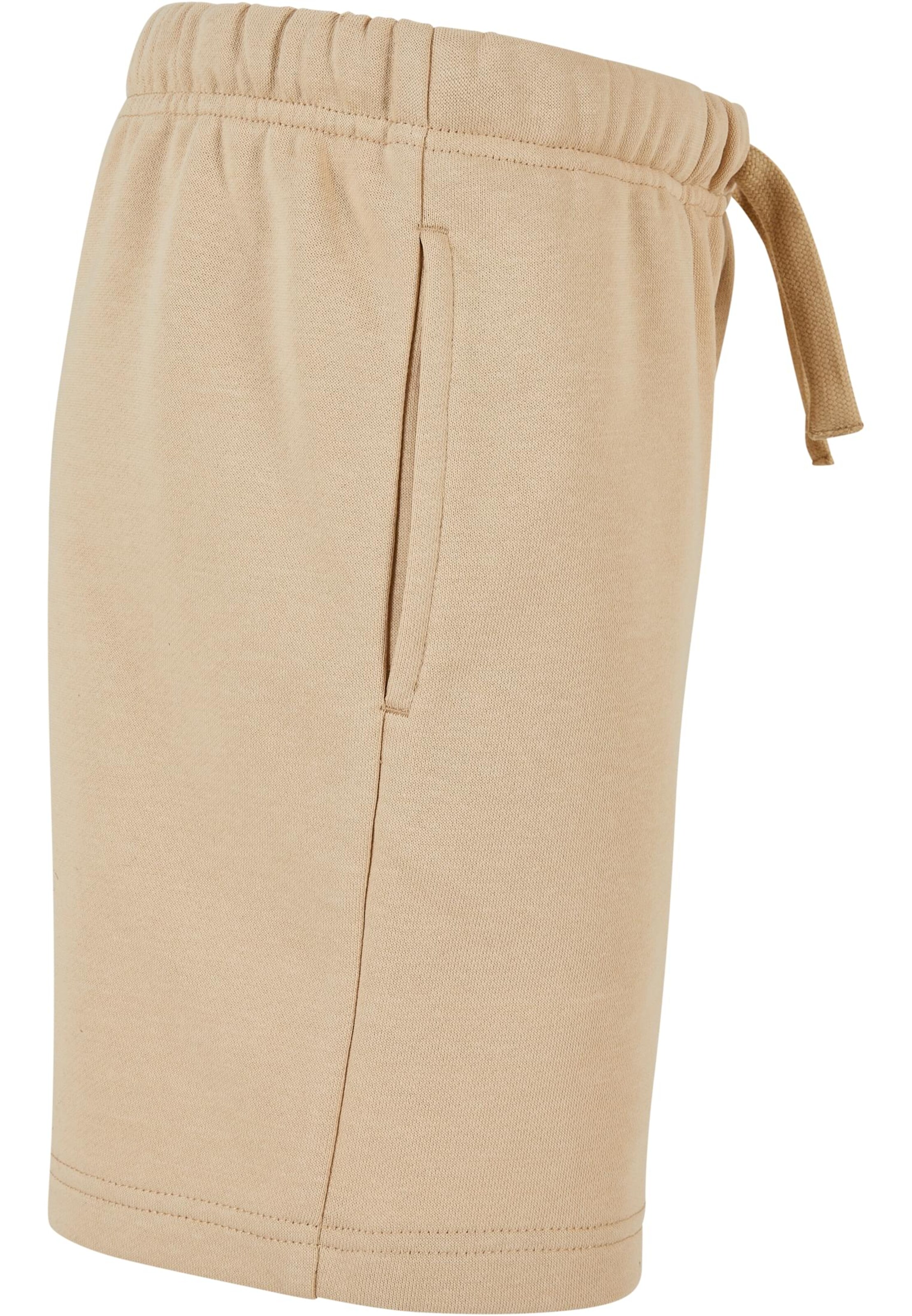 Urban Classics Regular Shorts in Beige