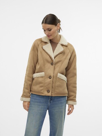 Veste mi-saison 'ELLA' VERO MODA en marron : devant