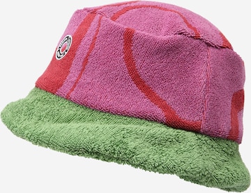 ABOUT YOU REBIRTH STUDIOS Müts 'Easy Breezy', värv punane: eest vaates