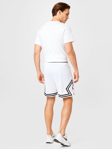 Loosefit Pantaloni sportivi 'Diamond' di Jordan in bianco
