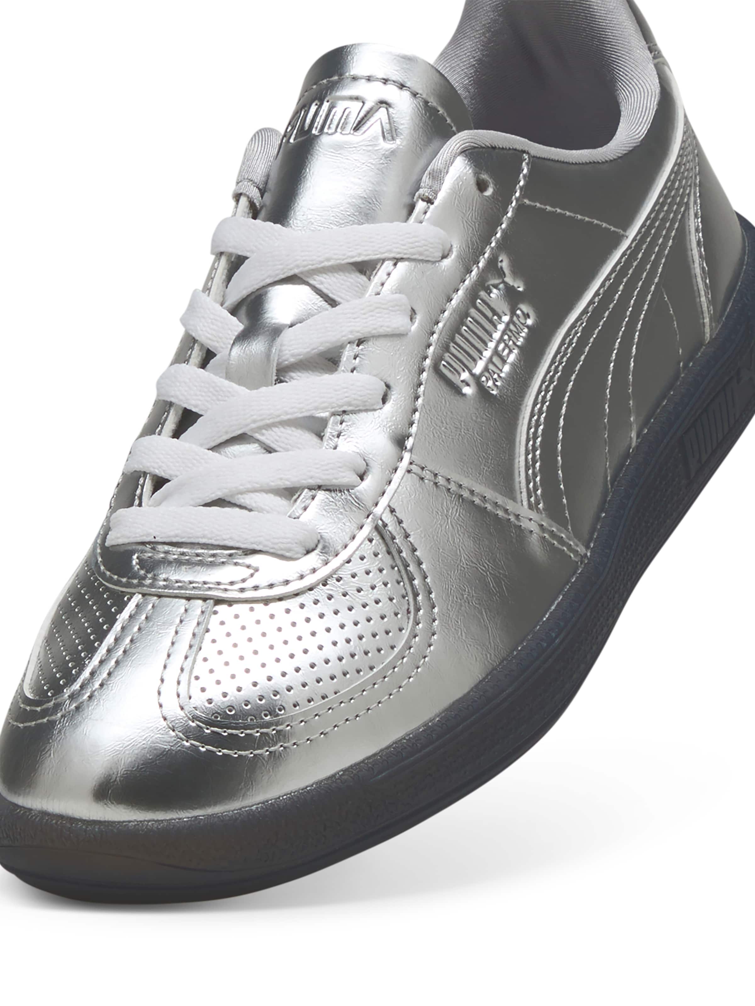 PUMA Matalavartiset tennarit 'Palermo Astro Escape' värissä hopea