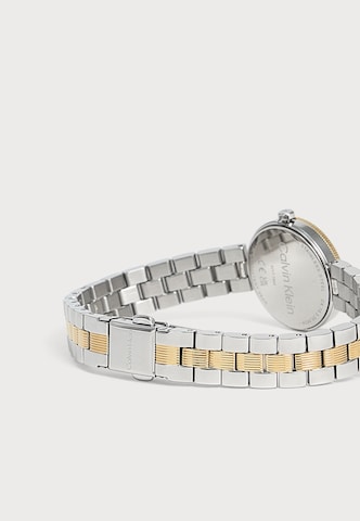 Calvin Klein - Reloj analógico 'Gleam' en plata: atrás