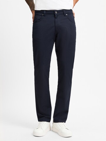 bugatti Regular Hose in Blau: Vorderseite