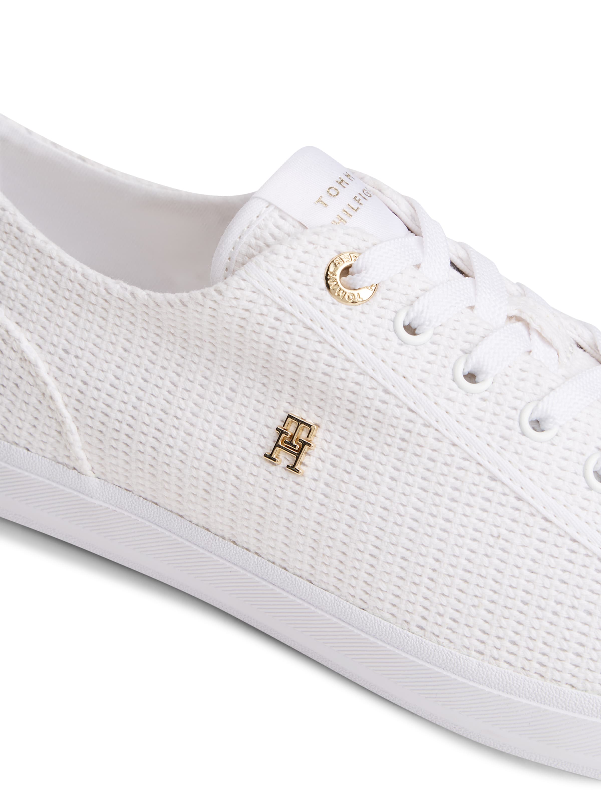 TOMMY HILFIGER Nízke tenisky 'CHIC' - Biela