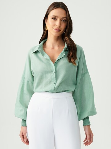 BWLDR Blouse in Groen: voorkant