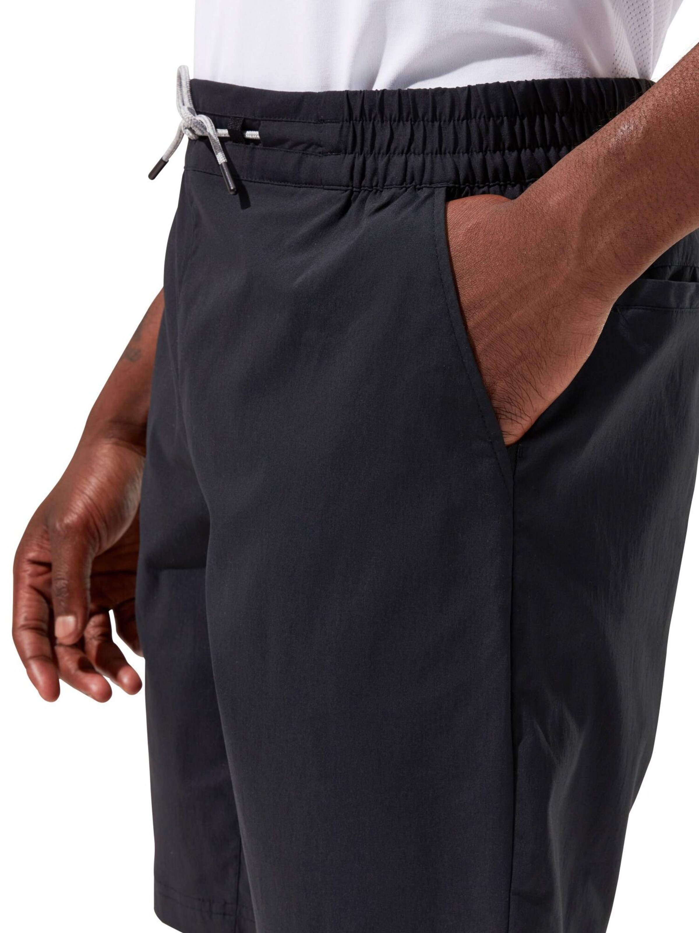 Berghaus Regular Pants in Black