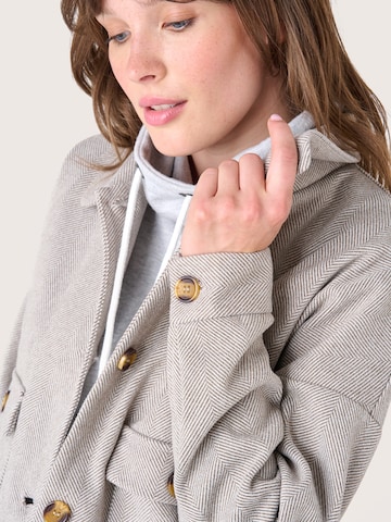 Camomilla Tussenjas 'Carlo' in Beige