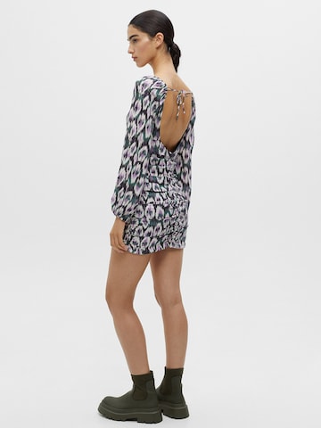 Rochie de la Pull&Bear pe gri