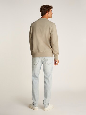 Calvin Klein Jeans Свитшот в Бежевый