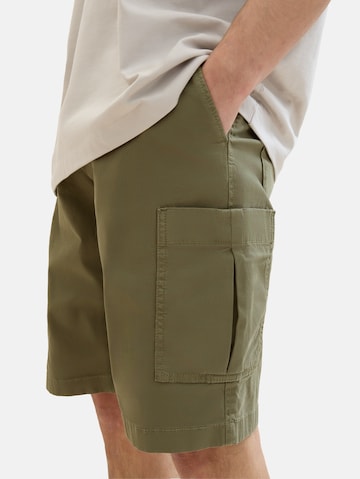 TOM TAILOR DENIM Loose fit Cargo trousers in Green