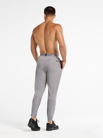 regular Pantaloni sportivi di A-Game in grigio