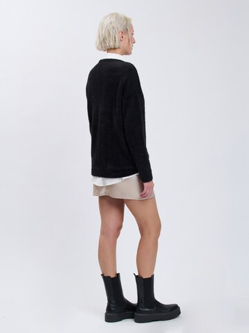 Influencer - Jersey en negro