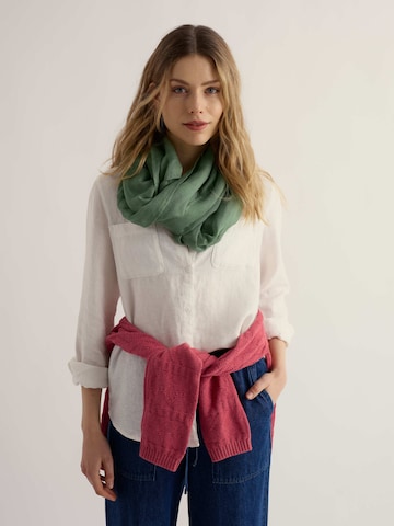 Seasalt Cornwall Loop scarf 'Wilcove' in Green: front