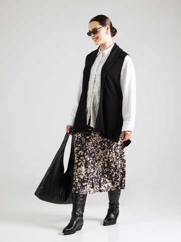 Gilet in maglia 'CARKatia' di ONLY Carmakoma in nero
