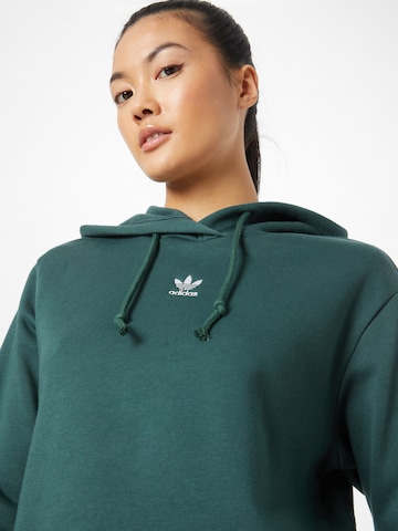 ADIDAS ORIGINALS Sweatshirt 'Adicolor Essentials Fleece' in Grün