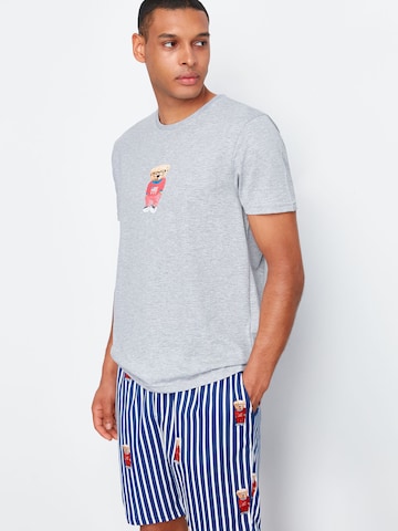 Pyjama court Trendyol en gris : devant
