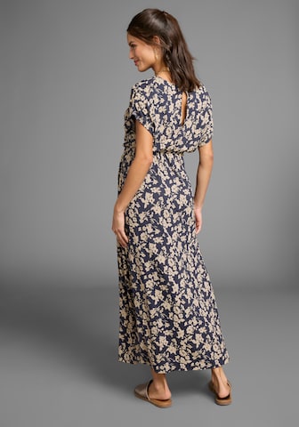 Neun Monate Kleid in Blau