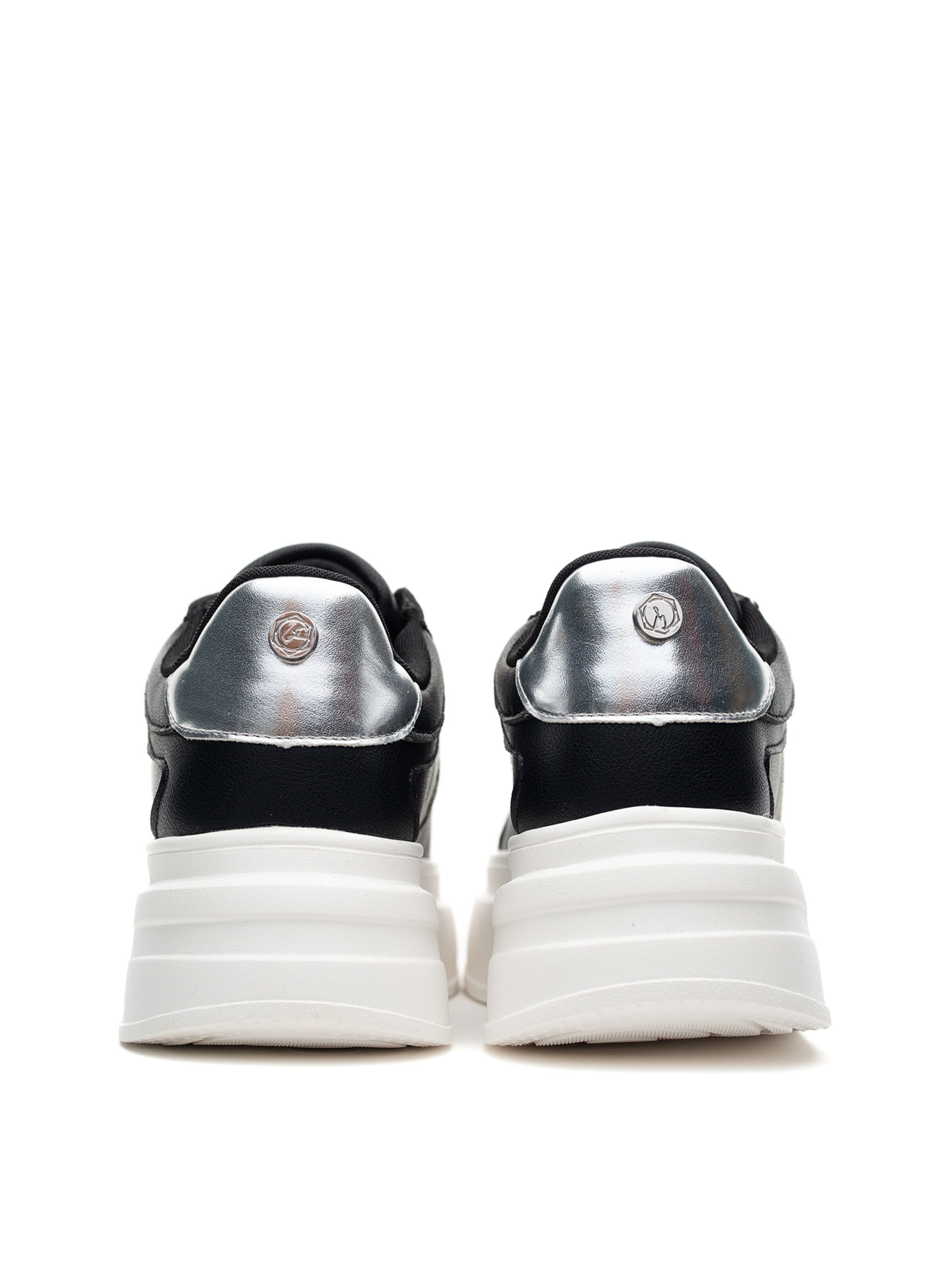 Sneaker bassa di Gattinoni in nero