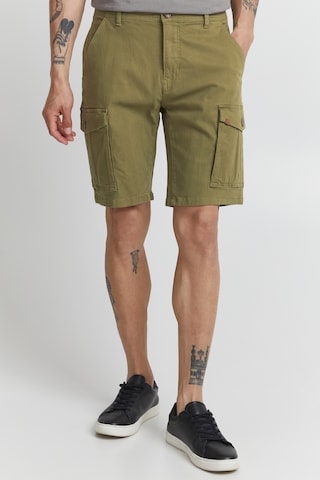 11 Project Regular Pants in Green: front