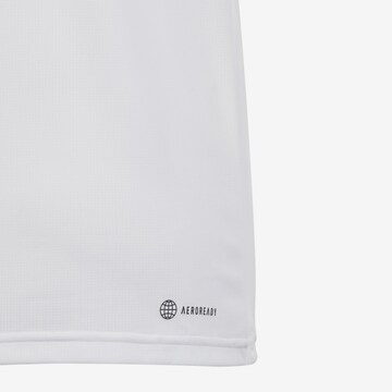 T-Shirt fonctionnel 'Essentials' ADIDAS SPORTSWEAR en blanc