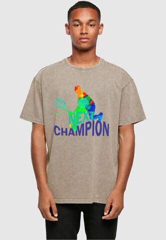 Merchcode Shirt 'Next Champion' in Groen: voorkant