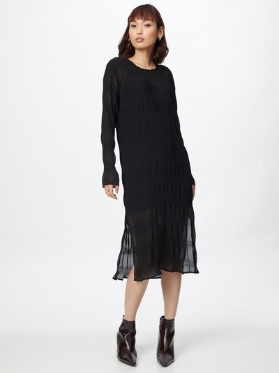 Rochie 'Kifi' JUST FEMALE pe negru, Vizualizare model