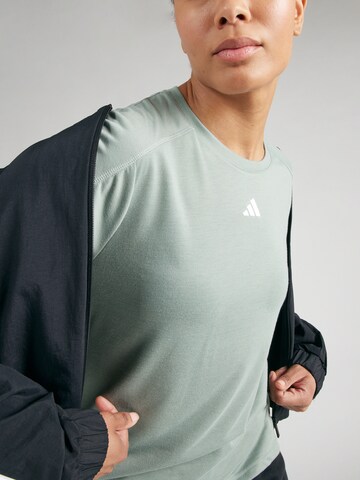 ADIDAS PERFORMANCE - Camiseta funcional 'Train Essentials' en verde