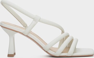 Estro Strap Sandals '0556' in Beige: front