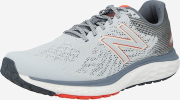 Chaussure de course '680' new balance en gris : devant