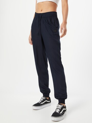 WLD Tapered Broek 'You Found Me' in Blauw: voorkant