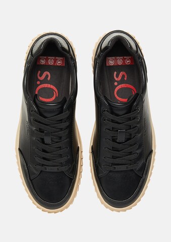 s.Oliver Sneakers in Black