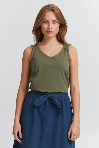 Oxmo Top in Green: front