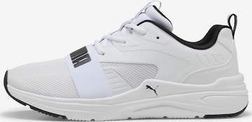 Baskets basses PUMA en blanc : devant