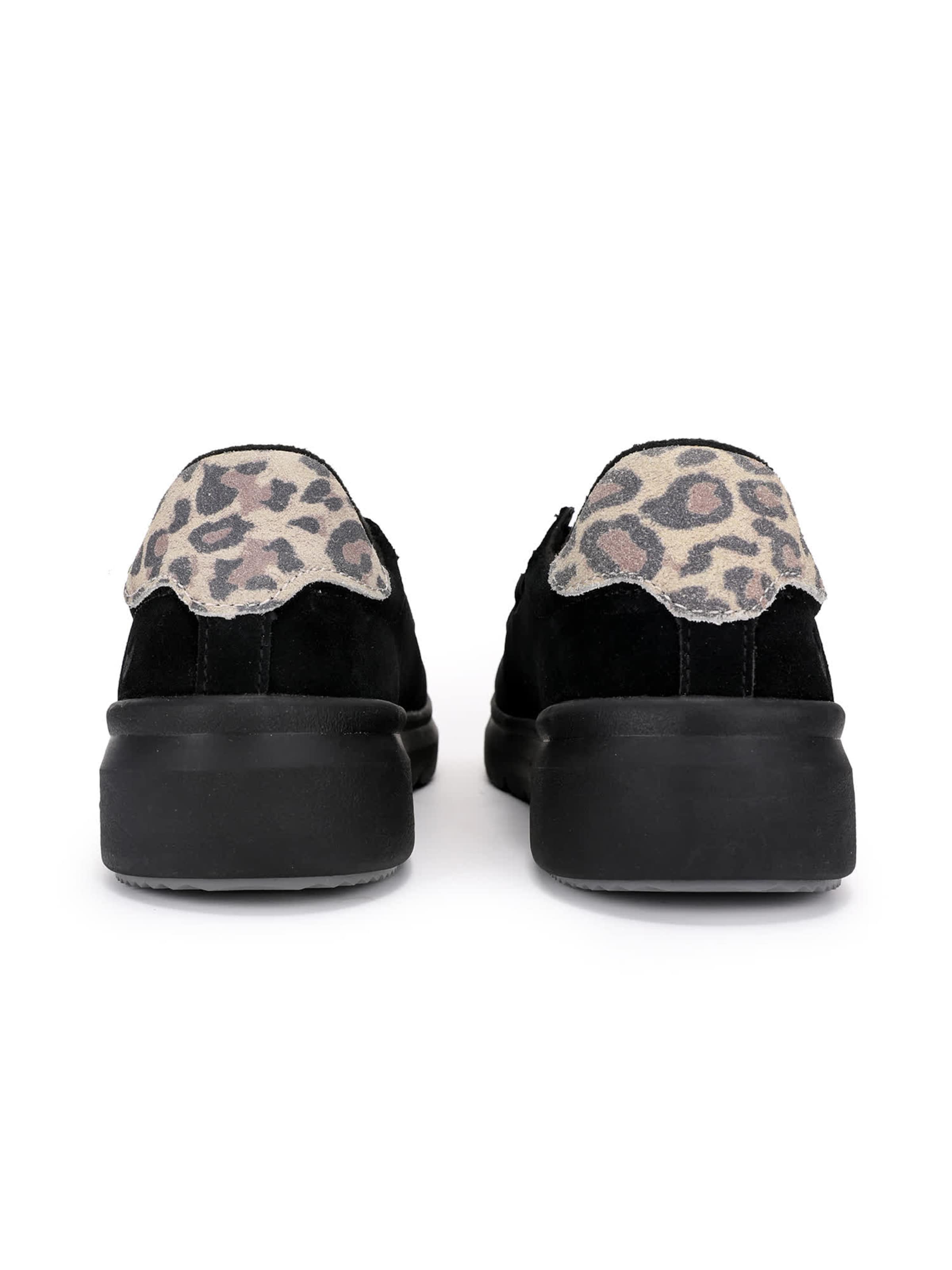 Walk In Pitas Moccasin 'Lyon' in Black: back