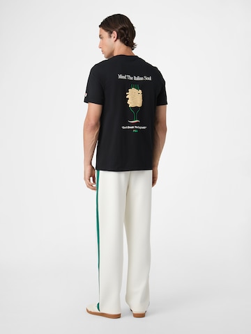 Loosefit Pantaloni 'Como' di FILA in bianco
