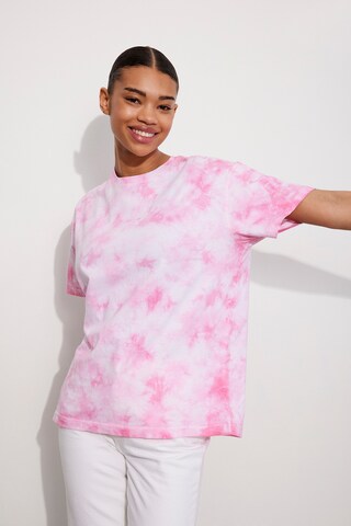 rozā Envii T-Krekls: no priekšpuses