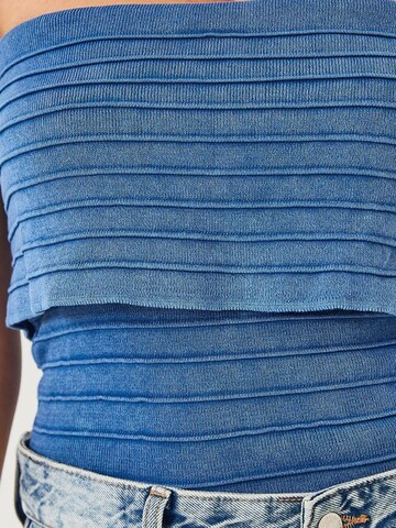 Haut 'Strickoberteile' Bianco Lucci en bleu